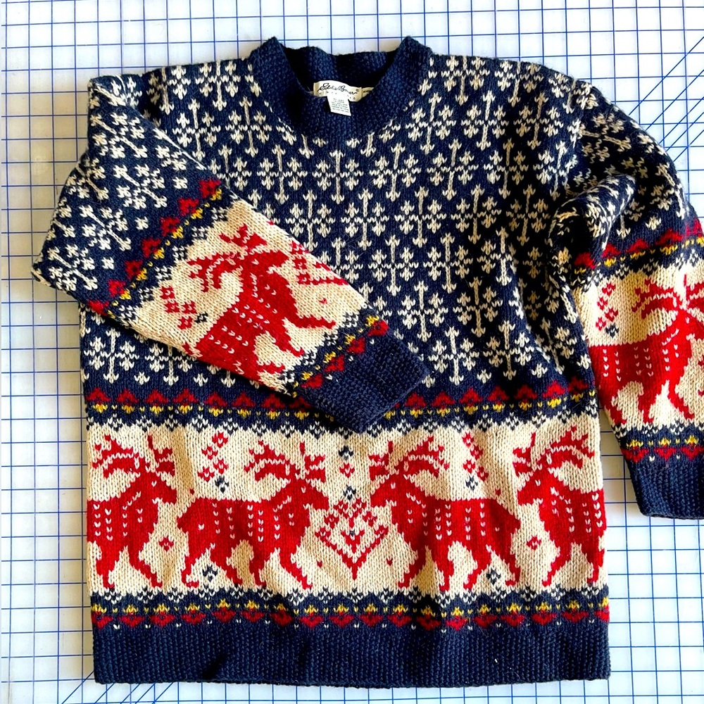 Vintage Eddie Bauer Fair Isle Reindeer Wool Ski Sweater Womens Size Medium
